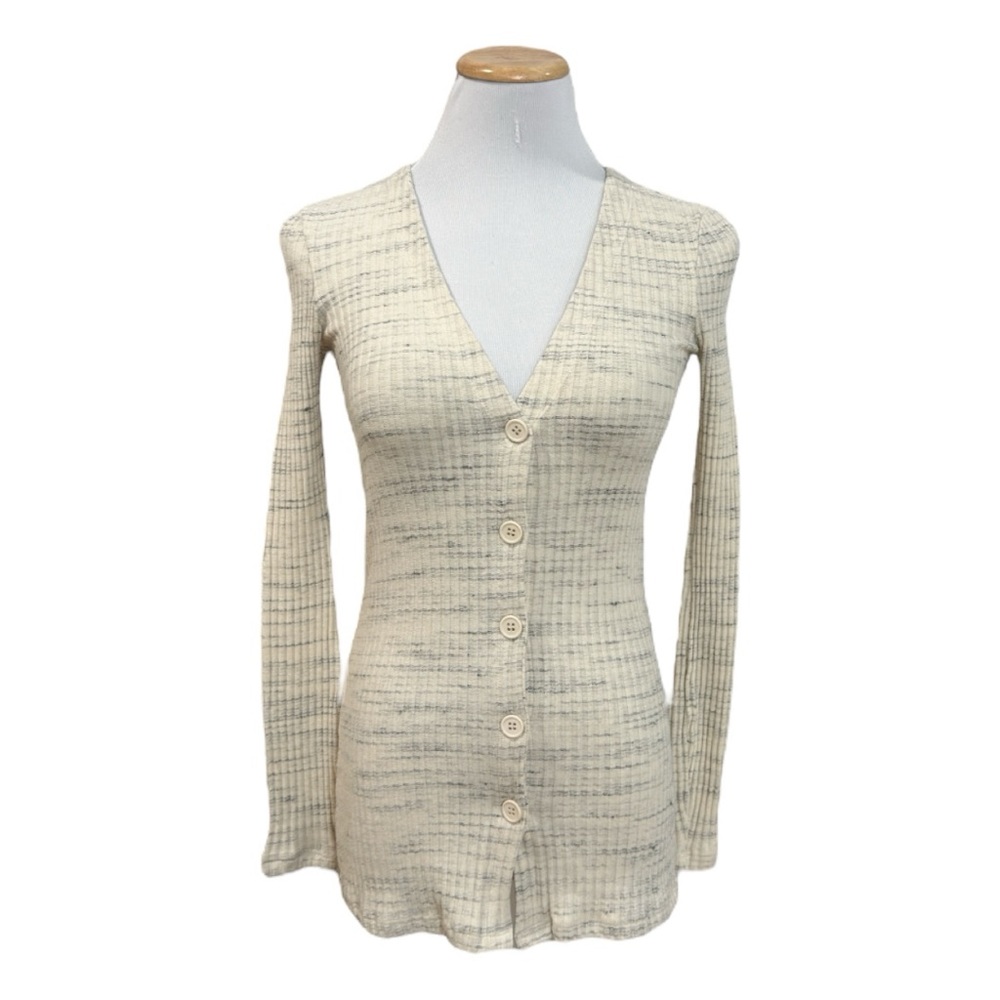 Monrow Cosmo Ribbed Button Down Cardigan - Picture 3 of 10